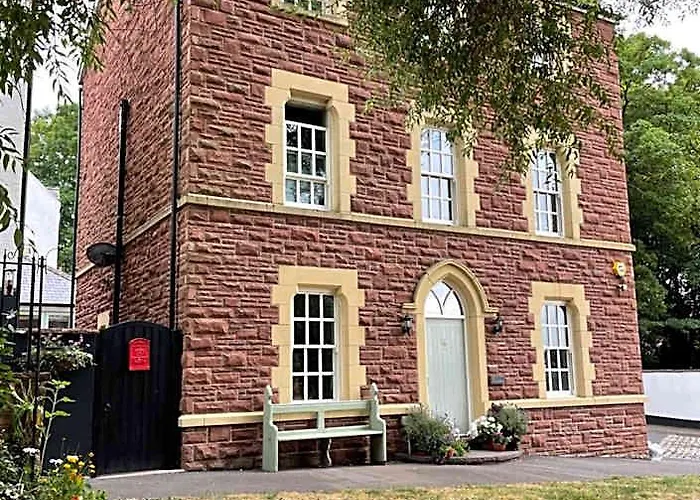 Hotels With Four Stars Ty Llew Lodge