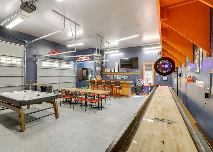 Game Room & On-Site Golf Course! Lake Almanor Home