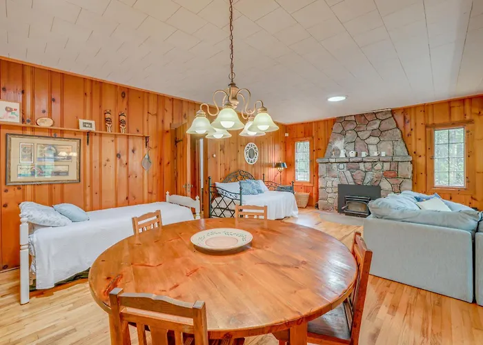 Blue Ribbon River Private Access! 18-Acre Escape