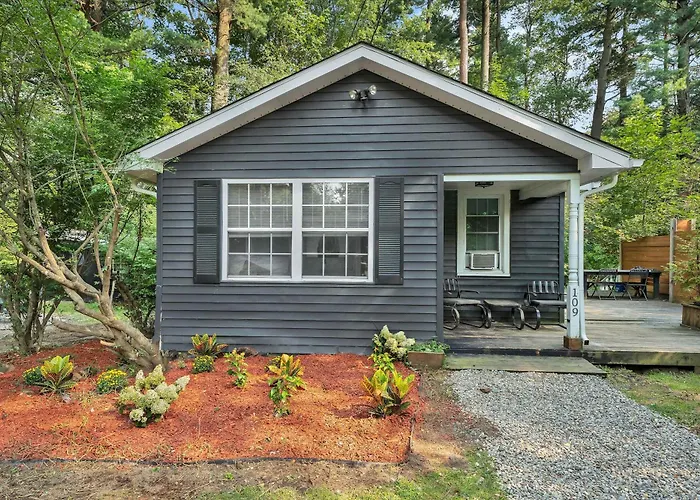 Charming Pocono Cabin - Firepit - Gazebo - Pet-Friendly