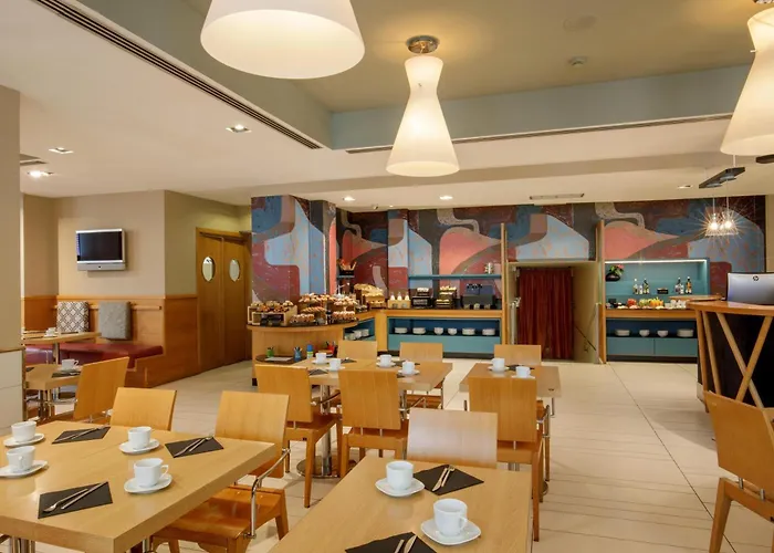 Cheap hotels Best Western Globus