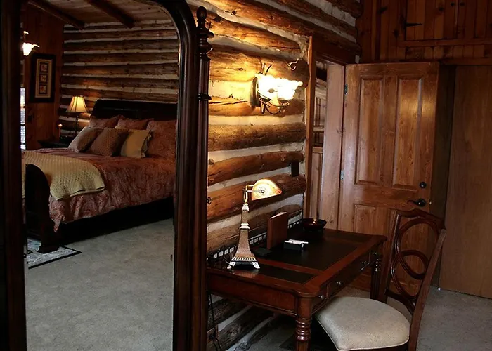 Beautiful Bedroom Suite Rental In Bed And Breakfast Near Canandaigua Lake, New York