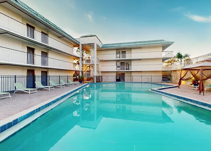  Park Royal Orlando