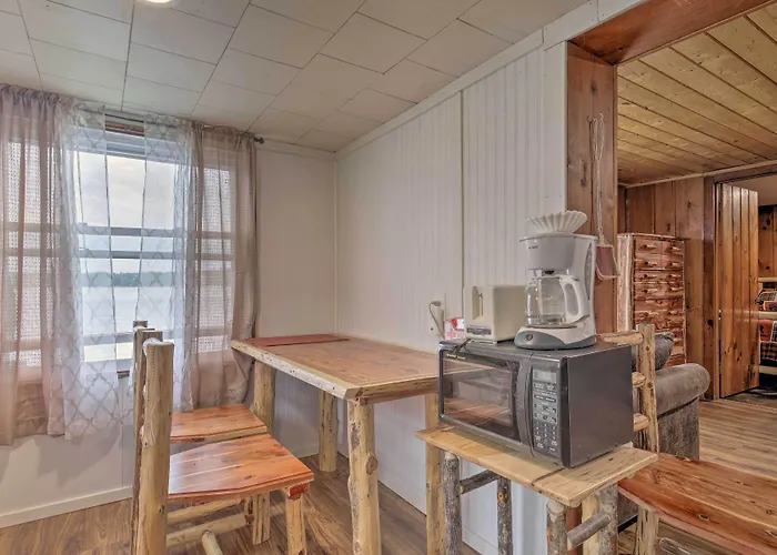 Lakefront Minocqua Cabin W/ Dock, Wifi & Ac