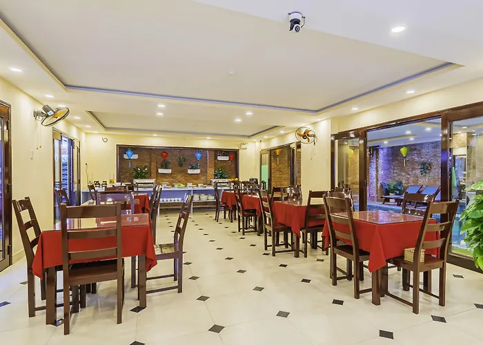 Golden River Hotel