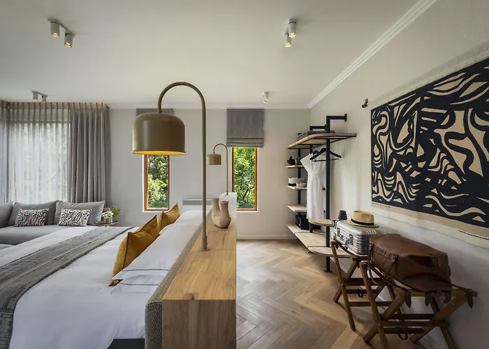 The Peech Hotel