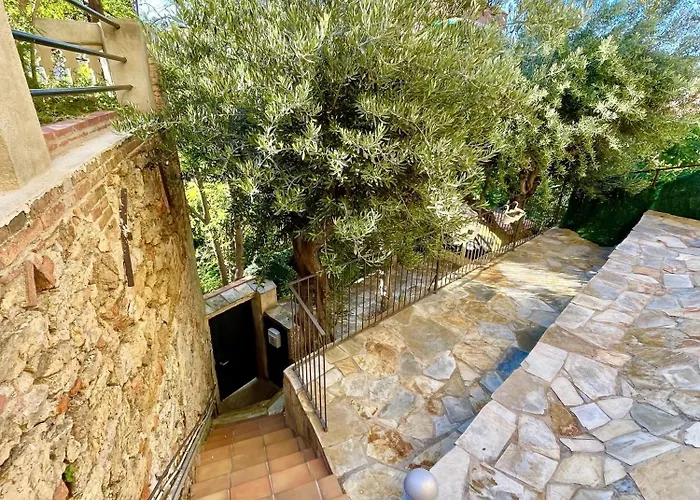 Casa Independiente-Garden-Views-2 Bedrooms