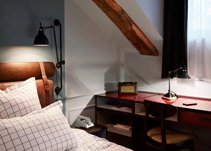 Hoxton, Paris