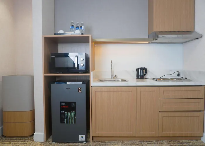 Harmoni One Convention Hotel And Service Apartments