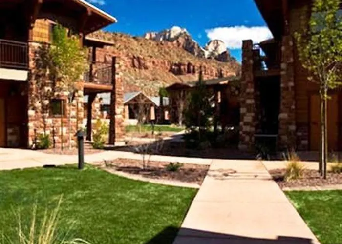 Cable Mountain Lodge
