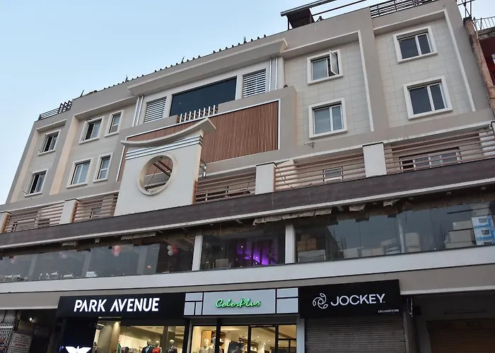 Costa Riviera Hotel