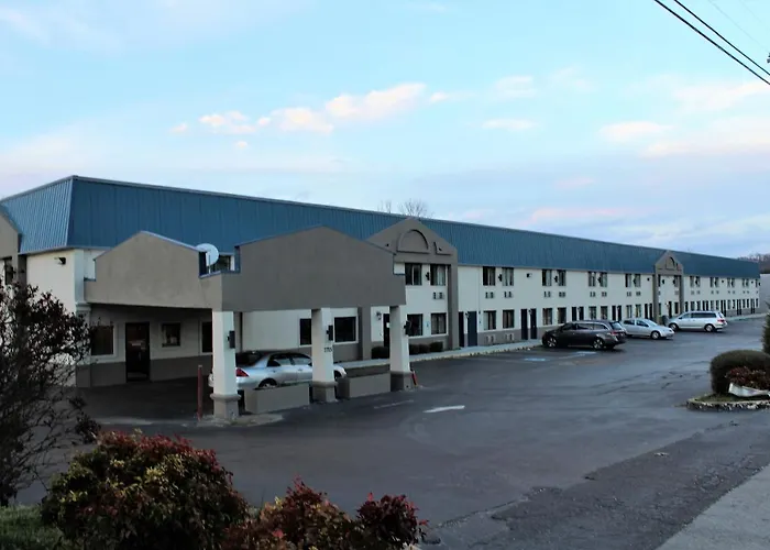 Motel: Airport Inn - Chattanooga