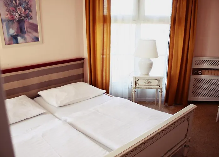Hotel Monica