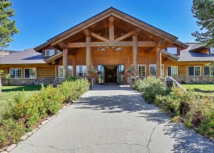 : Headwaters Lodge & Cabins At Flagg Ranch
