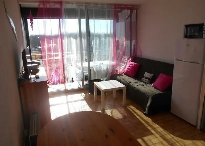 Apartment Studio Double Cabine Dans Residence Avec Piscine 2