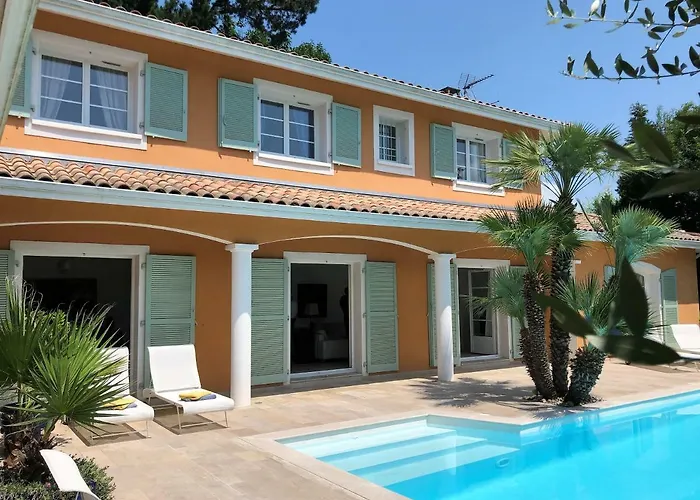 Villa Luxueuse Avec Piscine Sur Les Hauts De Biarritz