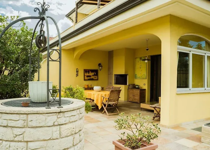 Villa Con Piscina A Rimini