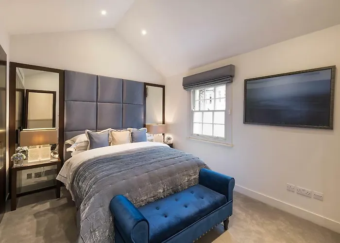 Spectacular Knightsbridge House Harrods 1 Minute