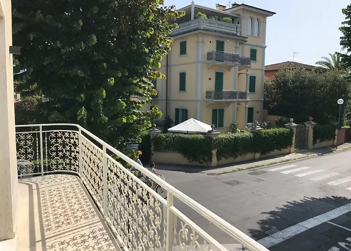 Exclusive Loft 300Mt By The Sea Forte Dei Marmi