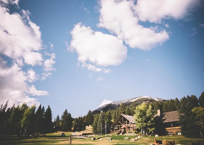 Cheap hotels Lone Mountain Ranch