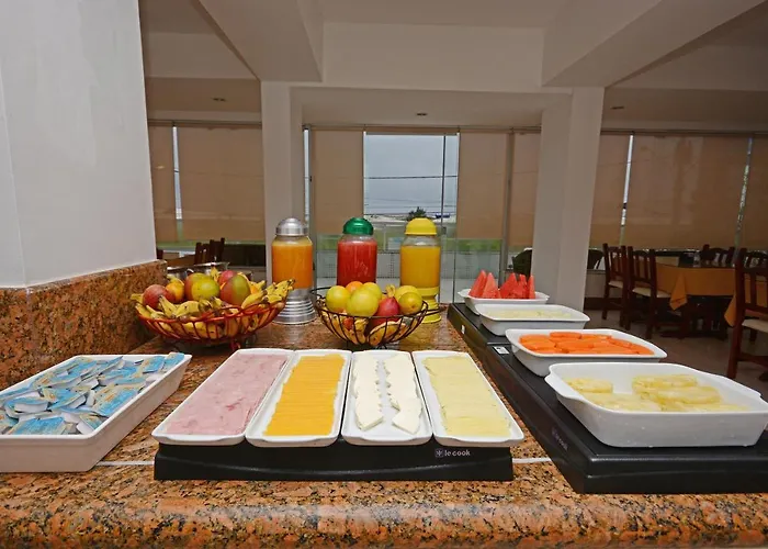 Hotel com piscina: Hotel Balneario Cabo Frio