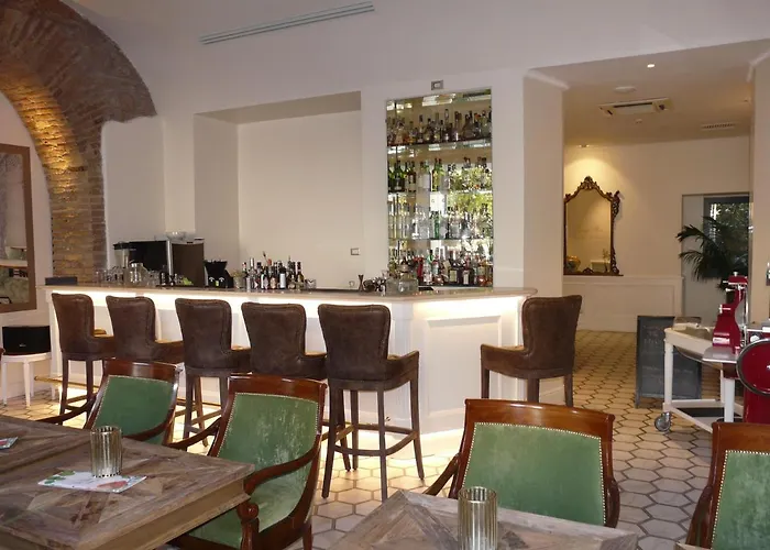 Dog friendly hotels Milton Roma