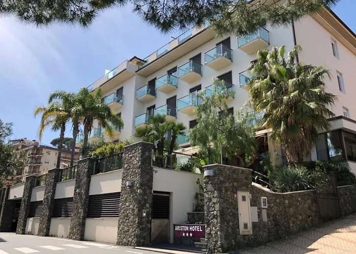 Hotel 3 stelle: Hotel Ariston & Apartments
