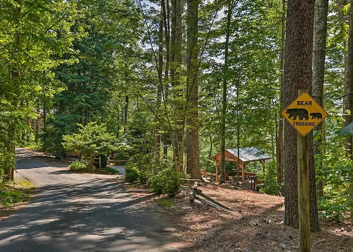 A Sunset Dream' - Upscale Blue Ridge Cabin!