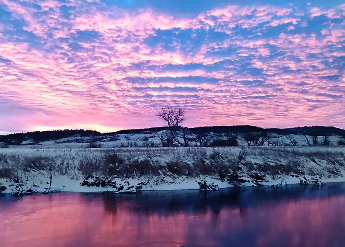 Vacation home: Spearfish Home On 40 Acres With Private Lake!