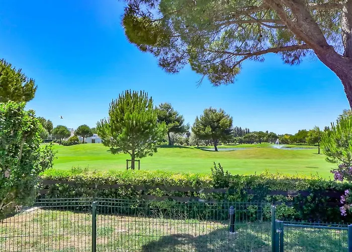 Holiday Home Les Maisons Du Golf